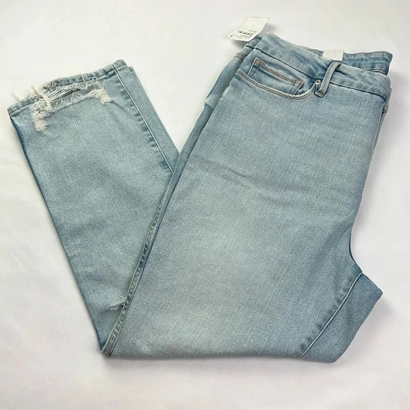 Good American Women’s 15 Good Curve Straight Leg  Destroyed Hem Jean - Picture 1 of 15